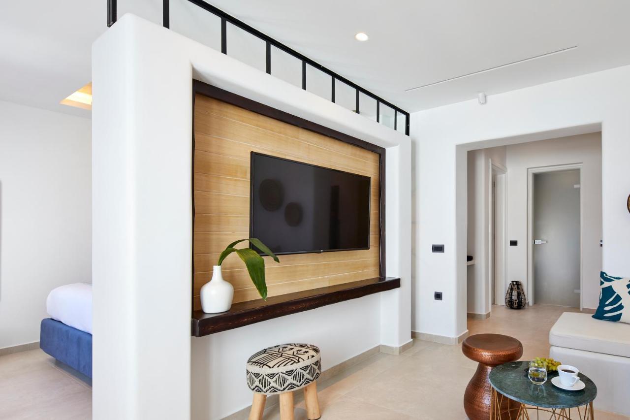 Phos The Boutique Hotel อาโกรตีรี ภายนอก รูปภาพ